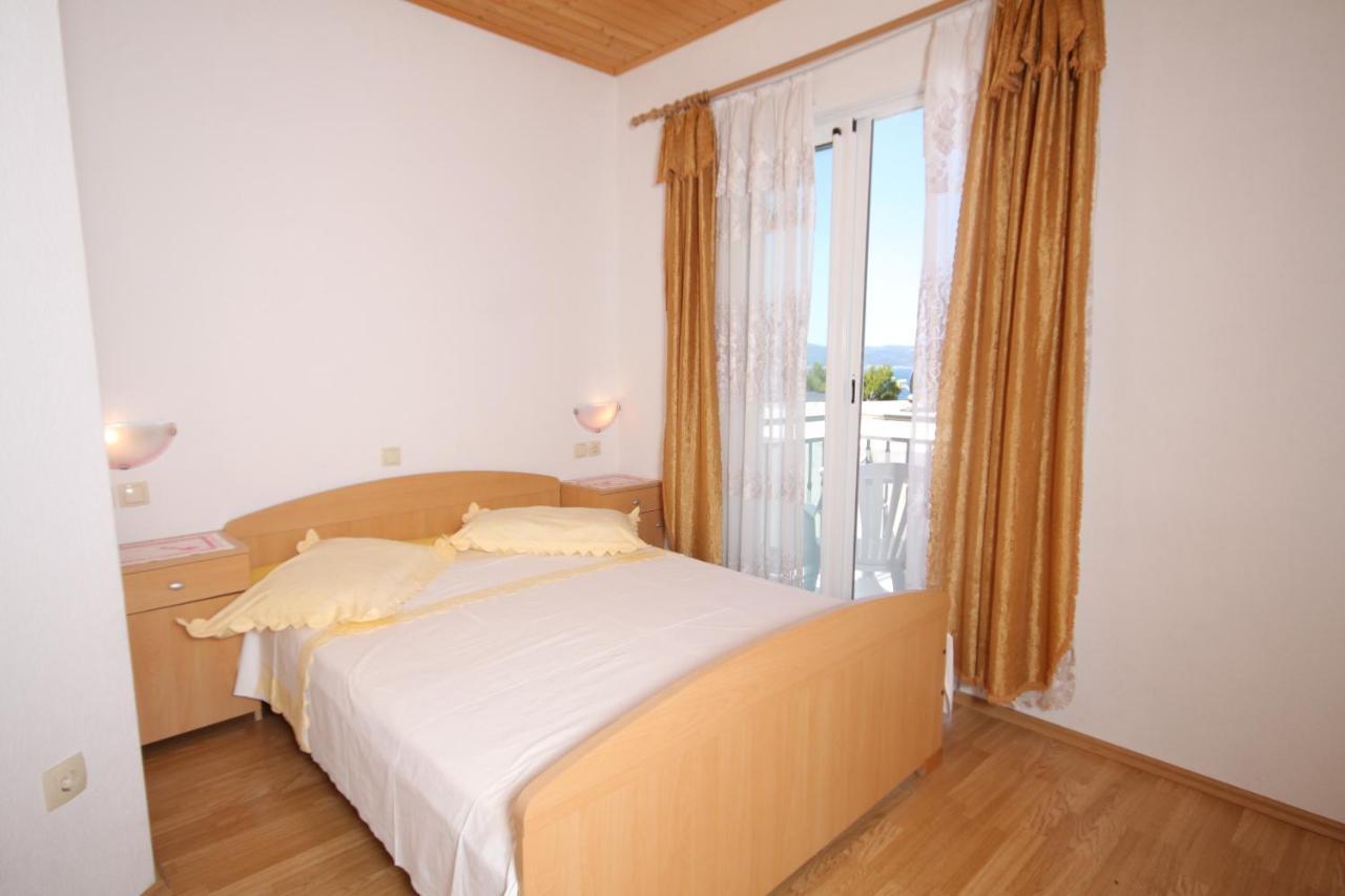 Apartments And Rooms With Parking Space Brela, Makarska - 6895 ภายนอก รูปภาพ