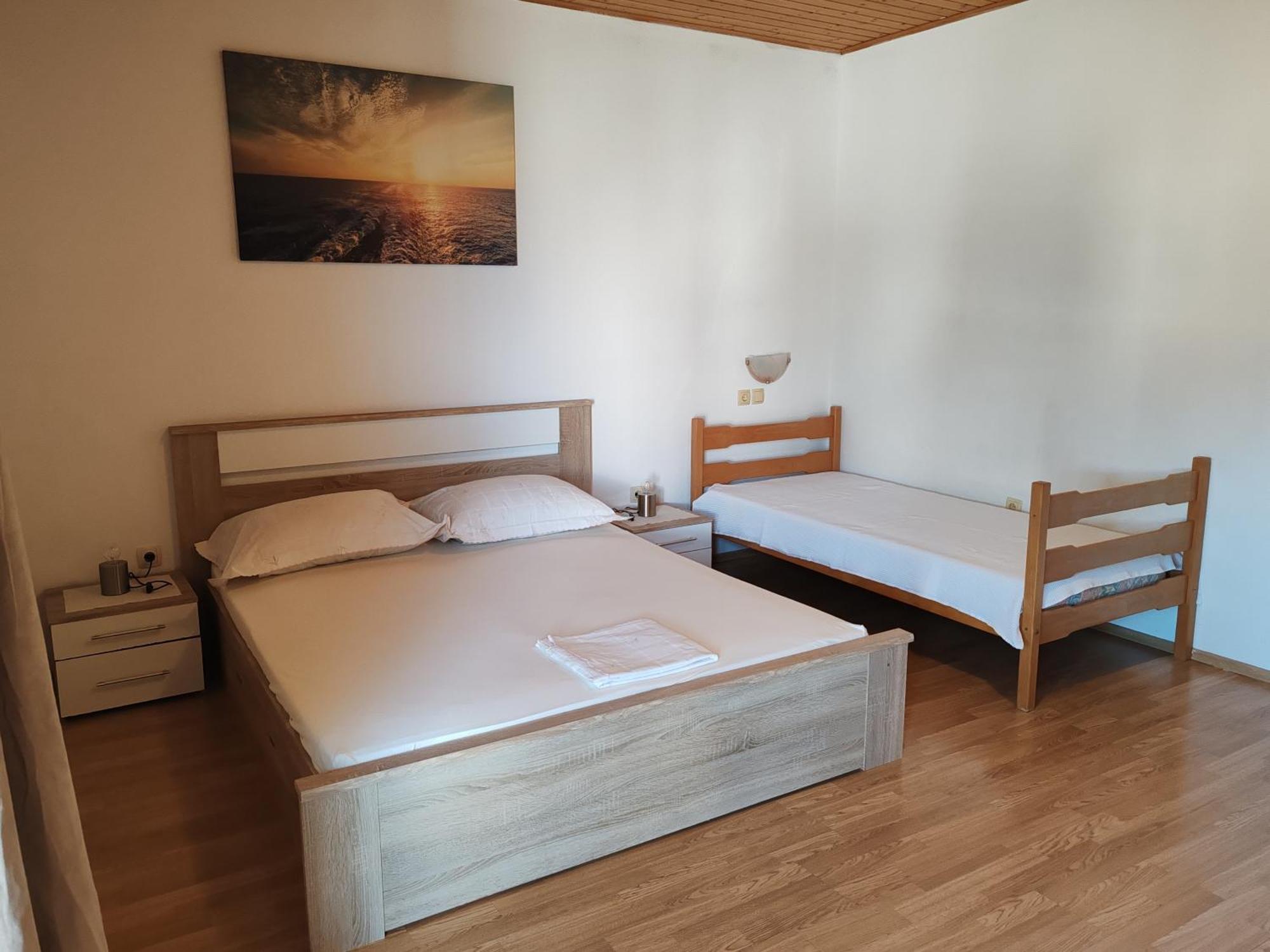 Apartments And Rooms With Parking Space Brela, Makarska - 6895 ภายนอก รูปภาพ